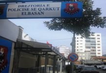 Merr me qera makinën dhe nuk e kthen më, policia vihet në ndjekje të 25-vjeçarit në Elbasan
