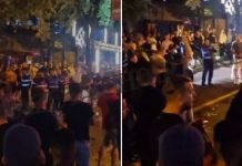 Tifozët e Feynoord këndojnë poshtë pallatit të Sali Berishës, banorët u hedhin ujë dhe sende të forta