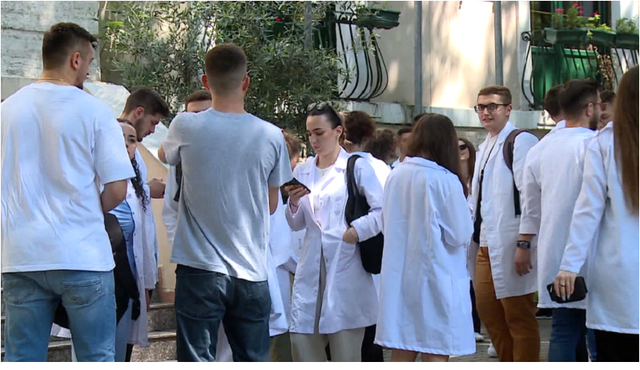 -640-0-64d9cdc8aef19