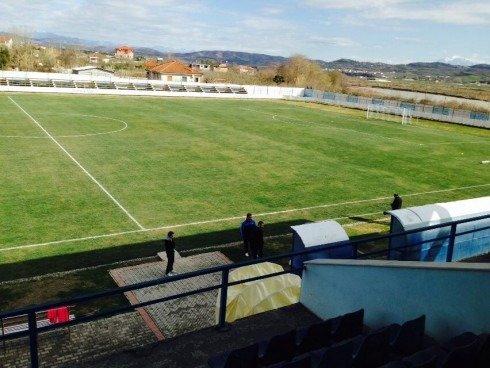 Stadiumi-Peqin-490x368