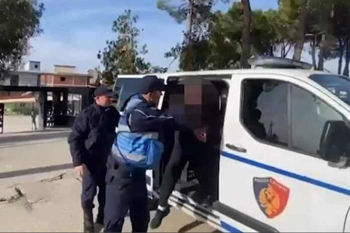 -728-485-f686b660233d26246f3385e0b5e17339