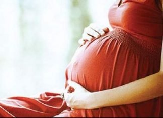 Gratë që lindin fëmijë pas moshës 33 vjeç, mund të jetojnë deri 95 vjeç!