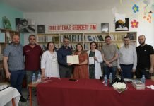 Një shkollë në Përparim ka krijuar bibliotekën e veçantë kushtuar shëndetit nën udhëheqjen e mjekut të njohur Flamur Topi