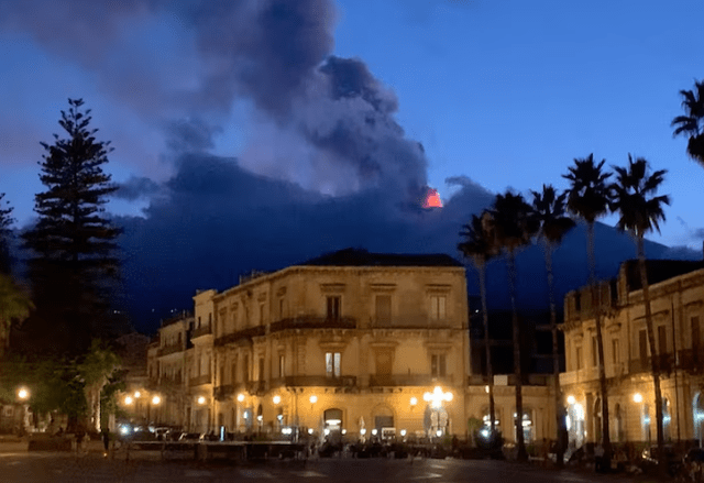 640-0-8b1a8775e82cb546c6047ffae42ce8bd