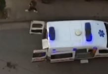 Një e moshuar bie nga taraca e azilit