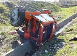 Zetori del nga rruga dhe përfundon në një parcelë,drejtuesi në spital