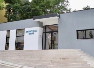 Librazhd/ Nis procedimi për një shtetas që hodhi kapsolla dhe lëndë piroteknike