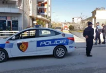 Braktisi tre fëmijët e saj të mitur, burri e denoncon gruan 30-vjeçare në polici