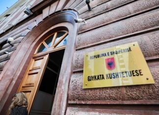 Zbardhet vendimi i Kushtetueses për rikthimin e Veliajt si kryebashkiak: Qeveria dhe presidenti nuk respektuan…