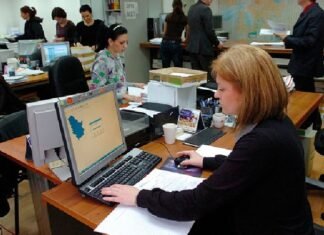 Shërbimet online/ INSTAT: Administrata publike arrin në 185.4 mijë punonjës, rekordi i 23 viteve
