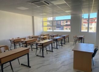 Kushtet sanitare në shkolla: Lagështi, tualete të amortizuara dhe mungesë dokumentacioni