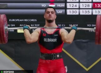 Evropiani i të rinjve në peshëngritje, Ertjan Kofsha i Shtërmenit siguron dy medalje në Durrës! Shkëlqen në shtytje dhe dygarësh