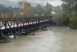 Situatë Kritike në Fier: Vjosa del nga shtrati, 30 banesa nën ujë në Kashisht, Çerven e Ferras