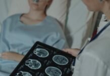 Të sëmurët me tumor ikin jashtë, numri i diagnozave në QSUT ra me 45% me 2024