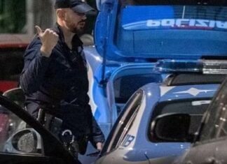 E RËNDË në Itali, nëna VRET djalin 9-vjeçar!