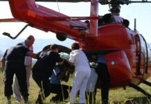 Masa e gurit gjigant zë poshtë drejtuesin e skrepit/ I plagosuri transportohet me helikopter drejt Tiranës