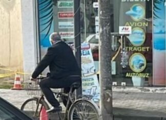 Plagosje me thikë biznesmeni në Kavajë. Policia ndalon autorin