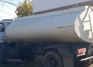 Vlora prej 5 ditësh pa ujë, Ujësjellësi reagon pas protestës së qytetarëve: Mos e pini nga autobotet!