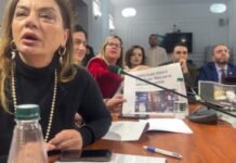 Përplasjet në Kuvend, PS përjashton me 30 ditë 6 deputetë të PD-së!