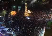 Elbasani çel atmosferën e festave me ndezjen e dritave të fundvitit