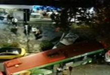 Aksidentohet urbani i “Unazës” në Tiranë, merr para një person dhe disa makina të parkuara. Pamje nga vendngjarja