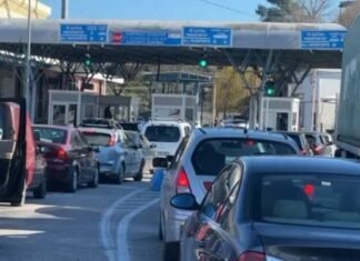 Fluks në pikën kufitare të Kakavijës, emigrantët kthehen për festat e fundvitit