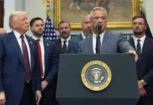 Vaksina kundër Covid-19 shkaktoi VDEKJE? Administrata e Trump nis hetimet lidhur me ‘teoritë’, ja çfarë pritet…