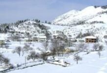 Moti i keq shkakton ndërprerje të energjisë elektrike në qarkun e Elbasanit, 10 zona të Librazhdit në terr!