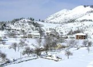 Moti i keq shkakton ndërprerje të energjisë elektrike në qarkun e Elbasanit, 10 zona të Librazhdit në terr!