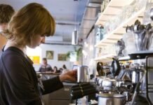 Nga kujtim në kontribut/ Si mund të ruhet lidhja emocionale me Shqipërinë te brezi i ri