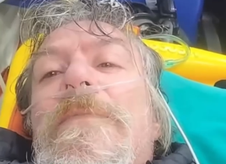 Protesta kombëtare e opozitës/ Fotoreporteri Felix Bilani: Një nga oficerët e policisë hodhi spraj kundrejt meje, e gjithë pamja është e xhiruar