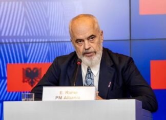 Ish-deputetja greke: Edi Rama studioi me bursë greke në Harvard falë meje