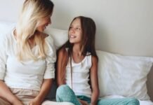 Si t’i përgjigjesh fëmijës kur të bën pyetje për marrdhënie