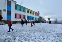 Shtyhet rinisja e procesit mësimor në Kosovë për shkak të motit të keq