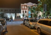 Dhunuan oficeren brenda ambienteve të komisariatit, arrestohen dy vajza në Tiranë