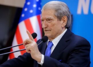 Deklarata e Ramës për Gjykatën Kushtetuese, Berisha: Të martën protestoni për Shqipërinë