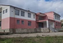 Emigrimi/ Mbyllet shkolla