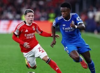 “NJË TURP PËR FUTBOLLIN”: Ndeshja e Ligës së Kampionëve u ndërpre për shkak të fyerjes së dyshuar raciste