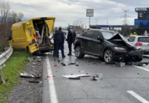 Përplasen tre mjete në aksin “Lezhë–Milot”, dy persona në spital