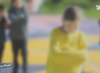 Nxënëses i ngjitën në shpinë shkrimin “jam budallaqe”, shkolla mohon bullizimin, institucionet e pranojnë