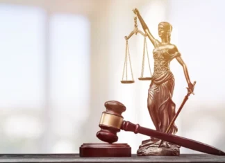 Drejtësia mbyll përfundimisht dyert për çdo ish-magjistrat të shkarkuar nga detyra, “mini-Veting” për avokatët dhe pedagogët