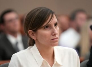 Helmoi burrin në mënyrë që të përfitonte nga pasuria e tij, por nuk ndalet me kaq!