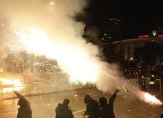 Molotov ndaj Policisë, gjykata liron 7 të miturit e arrestuar në protestën e opozitës