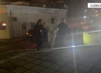 26-vjeçari mashtron mbi 35 biznese duke u shtirur si zyrtar shteti, arrestohet në flagrancë duke marrë paratë (EMRI)