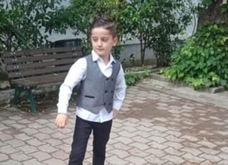 U zhduk pa gjurmë pas sherrit me nënën, gjendet në Portin e Durrësit 11-vjeçari