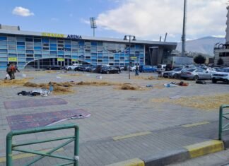 Elbasan/Panairi mbaroi e ndërsa mbeturinat mbetën në shesh