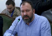 Reforma territoriale/ Mazniku prezanton 4 variante të hartës para grupit parlamentar të PS