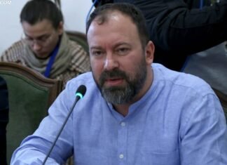 Reforma territoriale/ Mazniku prezanton 4 variante të hartës para grupit parlamentar të PS