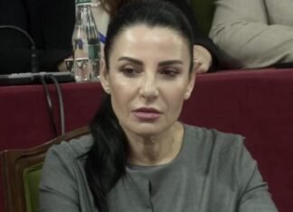 Ndryshon Qeveria/ Balluku dorëzon detyrën: “S’kam lidhje me korrupsionin, s’kam as jahte, as helikopterë e as apartamente”