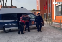 Plagosja e efektivit ‘Shqiponja’ gjatë ndjekjes së një personi, reagon policia: kapëm autorin